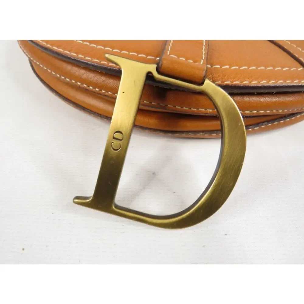 Christian Dior Saddle Bag – Tan Leather with Brass “CD” Hardware - Picture 4 of 15